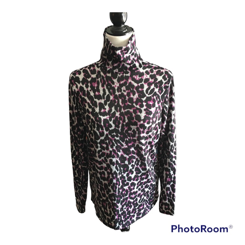 🆕 Lily Morgan Leopard Turtleneck - size L NWOT
